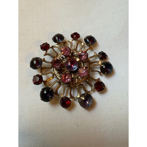 Jewelry - Vintage Sunburst Brooch Rhinestone Crystals Red Pink Purple Gold Tone Pin Women